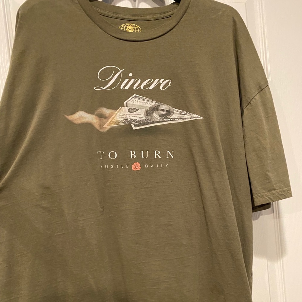 Men’s T-shirt